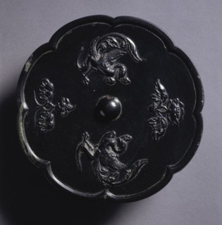 Lobed Mirror with Paired Phoenixes and Floral Displays, 700s. China, Tang dynasty (618-907).