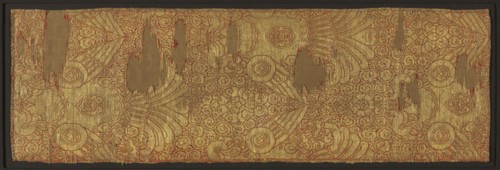 Cloth of Gold: Displayed Falcons, mid 1200s. Central Asia, mid-13th century. Lampas, silk and gold