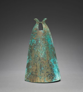 Bell with Diamond-Shaped Insignia, 300s-100s BC. China, along the southern borders, Eastern Zhou