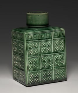 Tea Caddy with Lid, c. 1750-1800. Staffordshire Factory (British). Earthenware; overall: 12.2 x 8.5