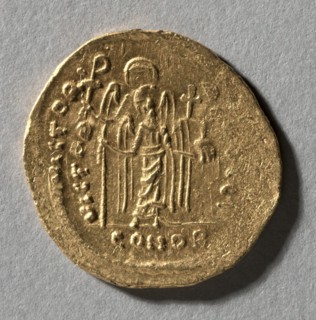 Solidus of Maurice Tiberius, 583-602. Byzantine, 6th-7th century. Gold; diameter: 2.2 cm (7/8 in.)