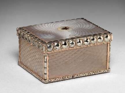 Snuff Box, c. 1750-60. England, late 18th century. Gold-mounted agate, engine-turned panels,