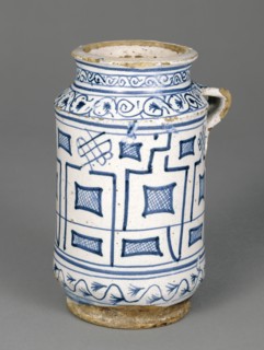 Jar with a Kufic Pattern; Montelupo, Italy; mid-15th century; Tin-glazed earthenware; 18.1 x 9.5 x 13 cm