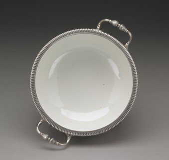 Lidded Bowl; Imari, Japan; porcelain about 1680; mounts about 1717 - 1727; Hard-paste porcelain; colored enamel decoration