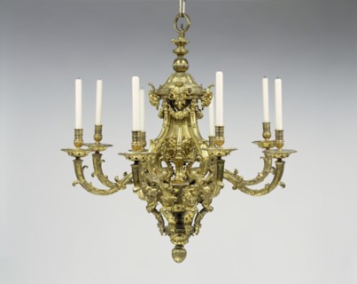 Chandelier; Paris, France; about 1715; Gilt bronze; 114.9 x 107.3 cm, 68.4932 kg, 45 1,4 x 42 1,4 in., 151 lb