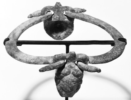Double Handle from a Pail with Appliques; Italy, ?, 2nd century; Bronze; 14.4 cm, 5 11,16 in