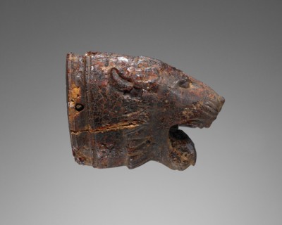 Pendant: Lion's Head; Italy; 550 - 500 B.C; Amber; 28 × 22 × 38 mm, 1 1,8 × 7,8 × 1 1,2 in