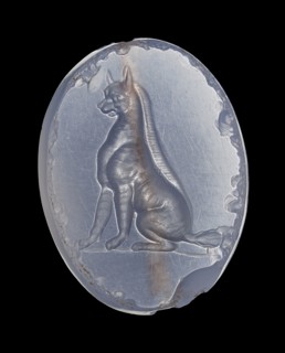 Scaraboid; Asia Minor; about 400 B.C; Blue chalcedony; 1 × 2.5 × 1.9 cm, 3,8 × 1 × 3,4 in