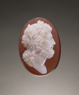 Cameo; Europe; 18th - 19th century;  layered gemstone; 4.5 x 3.3 cm, 1 3,4 x 1 5,16 in
