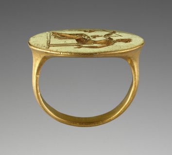 Aphrodite Weighing Love; about 350 B.C; Gold; 2.2 × 1.8 cm, 0.012 kg, 7,8 × 11,16 in., 0.0265 lb