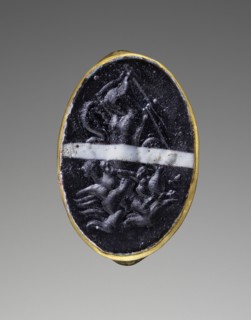 Cast Gem with Scylla attacking a Sailor set into a Ring; second half of 1st century B.C; Gem: glass; ring: gold; 1.8 × 1.3 cm