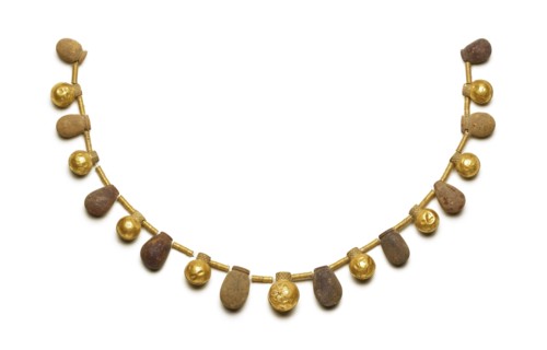 Necklace; Italy; 550 - 400 B.C; Gold and Amber; 49.5 × 3 × 3 cm, 19 1,2 × 1 3,16 × 1 3,16 in