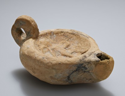 Lamp; Italy; late 1st - early 2nd century; Terracotta; 3.8 × 5.2 × 7.8 cm, 1 1,2 × 2 1,16 × 3 1,16 in