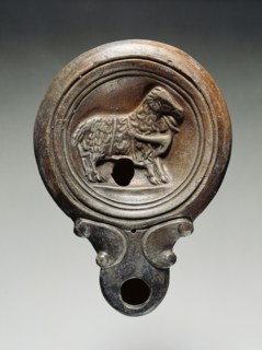 Lamp, Anatolia; 1st - 4th century; Terracotta; 3.3 x 9.5 x 12 cm, 1 5,16 x 3 3,4 x 4 3,4 in