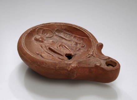 Lamp, Anatolia; 1st - 4th century; Terracotta; 2.6 x 7.5 x 10 cm, 1 x 2 15,16 x 3 15,16 in