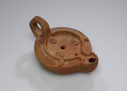Lamp, Asia Minor; 1st - 4th century; Terracotta; 3 x 7.3 x 10 cm, 1 3,16 x 2 7,8 x 3 15,16 in