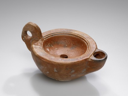 Lamp, South Anatolia, Anatolia; 1st - 4th century; Terracotta; 3.5 x 6.5 x 9 cm, 1 3,8 x 2 9,16 x 3 9,16 in