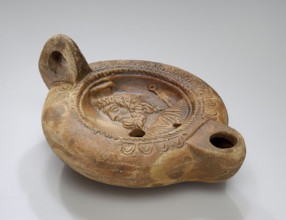 Lamp, Asia Minor; 1st - 4th century; Terracotta; 7.6 x 1.4 x 8.8 cm, 3 x 9,16 x 3 7,16 in