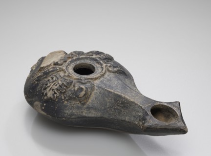 Lamp, Central Anatolia, Anatolia; 2nd century B.C; Terracotta; 3.5 x 7 x 12.5 cm, 1 3,8 x 2 3,4 x 4 15,16 in