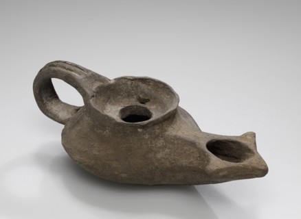 Lamp, Asia Minor; 1st century B.C; Terracotta; 3.6 × 6 × 11.5 cm, 1 7,16 × 2 3,8 × 4 1,2 in