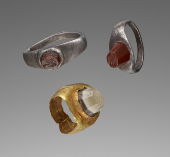Engraved Gem Inset Into a Ring; 2nd - 3rd century; Gem: banded agate, green,white,dark green; ring: gold-foil; 1.1 × 0.9 × 0.7
