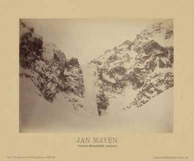 Jan Mayen, Tornoe-Wasserfall, erstarrt;, Linienschiffs-Lieutenant, Richard Basso, German ?, active 1882 - 1883, Jan Mayen