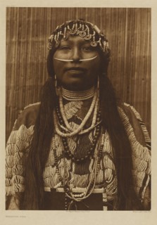Wishham Girl; Edward S. Curtis, American, 1868 - 1952, 1910; Gravure; 39.4 x 28.2 cm 15 1,2 x 11 1,8 in