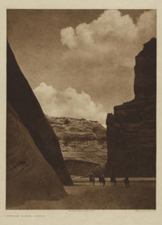 Canon del Muerto - Navajo; Edward S. Curtis, American, 1868 - 1952, 1906; Gravure; 39.8 x 29.8 cm 15 11,16 x 11 3,4 in