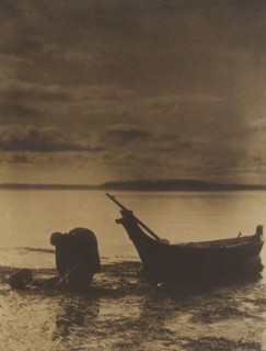 The Clam Digger; Edward S. Curtis, American, 1868 - 1952, 1898 - 1900; Gelatin silver print; 39.2 x 29.8 cm