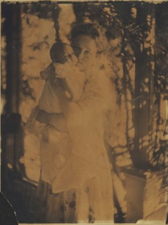 Gertrude O'Malley and son Charles; Gertrude Käsebier, American, 1852 - 1934, New York, New York, United States; 1900; Platinum