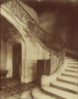 Staircase, Hôtel de Brinvilliers, rue Charles V; Eugène Atget, French, 1857 - 1927, Paris, France; 1900; Albumen silver print