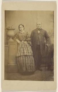Mrs. Mackay's mother & father; Ross & Thomson, Scottish, active about 1850s, 1860s; Albumen silver print