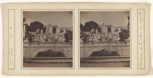 Fontaine de la place du peuple; Italian; about 1860; Albumen silver print
