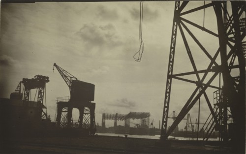 Hamburg Docks; El Lazar Lissitzky, Russian, 1890 - 1941, Hamburg, Germany; 1926; Gelatin silver print; 8.8 x 13.9 cm