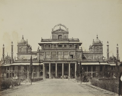 The King's Palace in the Kaiserbagh; Felice Beato, 1832 - 1909, Henry Hering, 1814 - 1893, India