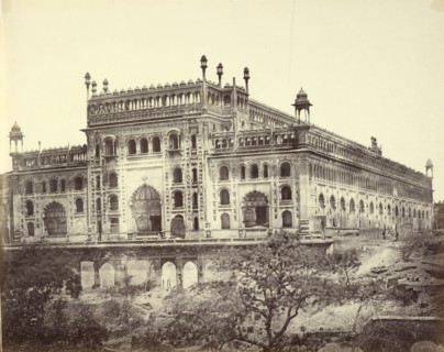 Exterior of Asaf-ud-Daula's Imambara, or Tomb; Felice Beato, 1832 - 1909, Henry Hering, 1814