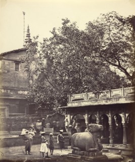 Sacred Well Benares; Felice Beato, 1832 - 1909, Henry Hering, 1814 - 1893, Benares, India