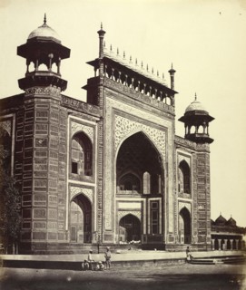The Gateway of the Taj Mahal; Felice Beato, 1832 - 1909, Henry Hering, 1814 - 1893, India