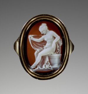 Cameo set into a modern ring; Attributed to Protarchos; 100-1 B.C; Sardonyx set in modern gold ring; 1.8 cm