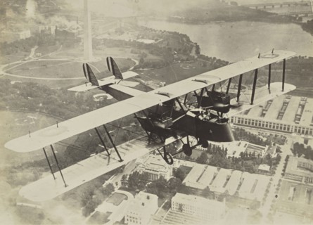 Flying airplane above Washington D.C; Fédèle Azari, Italian, 1895 - 1930, Washington, District of Columbia, United States