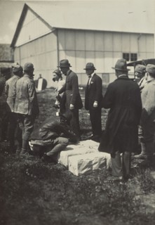 Men and packages; Fédèle Azari, Italian, 1895 - 1930, Italy; 1914 - 1929; Gelatin silver print; 16.3 x 11.5 cm
