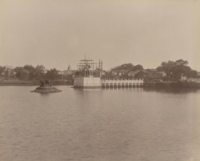 Chatri in Gangaajellia Tank; India; 1886 - 1889; Albumen silver print