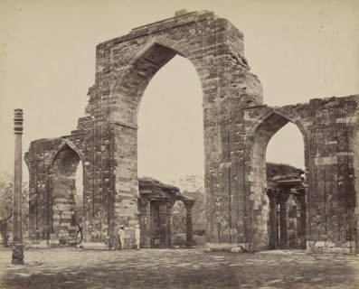 The Great Arch and Iron Pillar, Kútub; Samuel Bourne, English, 1834 - 1912, Delhi, India; about 1866; Albumen silver print