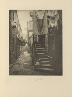 Close No. 193 High Street; Thomas Annan, Scottish,1829 - 1887, Glasgow, Scotland; negative 1868; print 1900; Photogravure