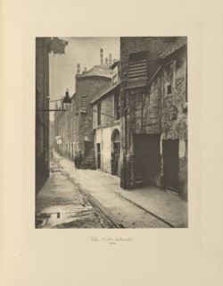 Close No. 139 Saltmarket; Thomas Annan, Scottish,1829 - 1887, Glasgow, Scotland; negative 1868; print 1900; Photogravure