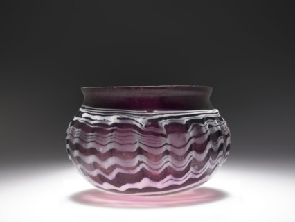 Rippenschale Bowl; Eastern Mediterranean, Italy; second half of 1st century B.C; Glass; 6.5 x 8.1 cm 2 9,16 x 3 3,16 in