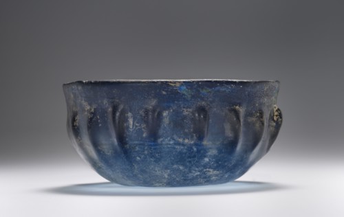Bowl; Eastern Mediterranean; 2nd - 1st century B.C; Glass; 6.5 x 12.5 cm, 2 9,16 x 4 15,16 in