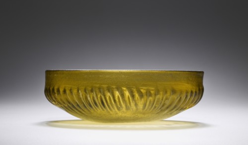 Ribbed Bowl; Eastern Mediterranean or Italy; 1st century B.C; Glass; 4.5 x 13.5 cm, 1 3,4 x 5 5,16 in