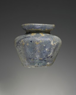 Opaque blue Miniature pot; Eastern Mediterranean; 1st - 2nd century; Glass; 2.8 x 3 cm, 1 1,8 x 1 3,16 in