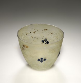 Conical Lamp; Eastern Mediterranean; 4th - 5th century; Glass; 7 x 10 cm, 2 3,4 x 3 15,16 in